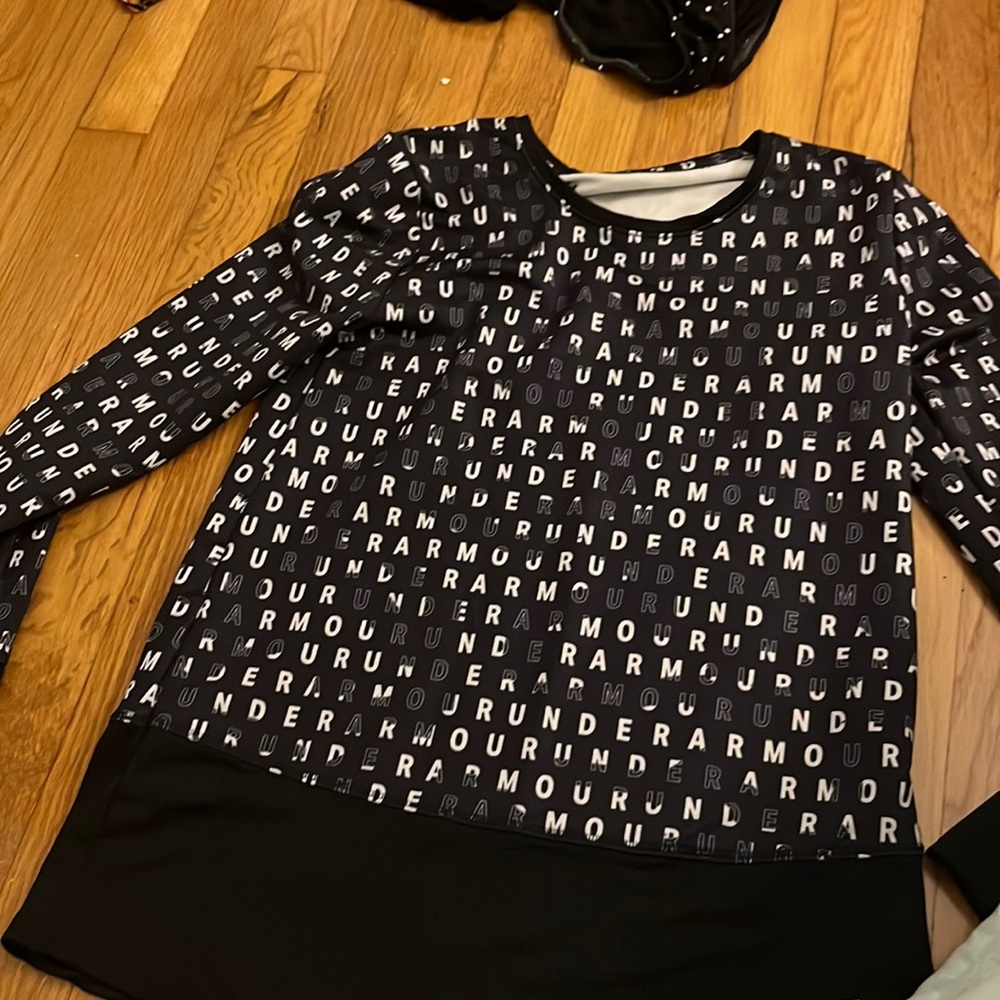 under armor long sleeve shirt